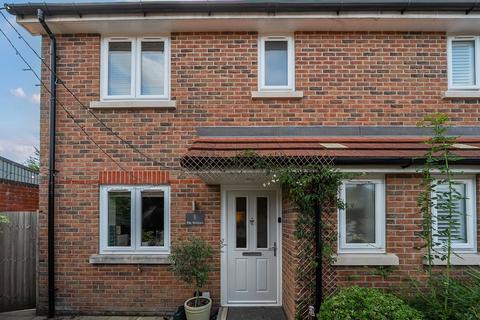 1 The Willows, Park Gate, Southampton, SO31 6DL