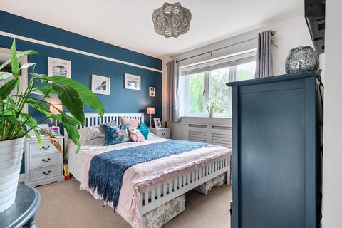 1 The Willows, Park Gate, Southampton, SO31 6DL