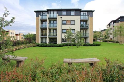 Peacock Close, Mill Hill East