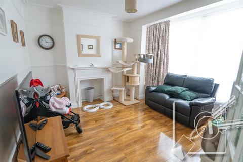 4 bedroom terraced house for sale, Park Avenue, Northfleet, Gravesend