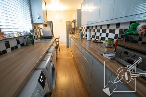4 bedroom terraced house for sale, Park Avenue, Northfleet, Gravesend