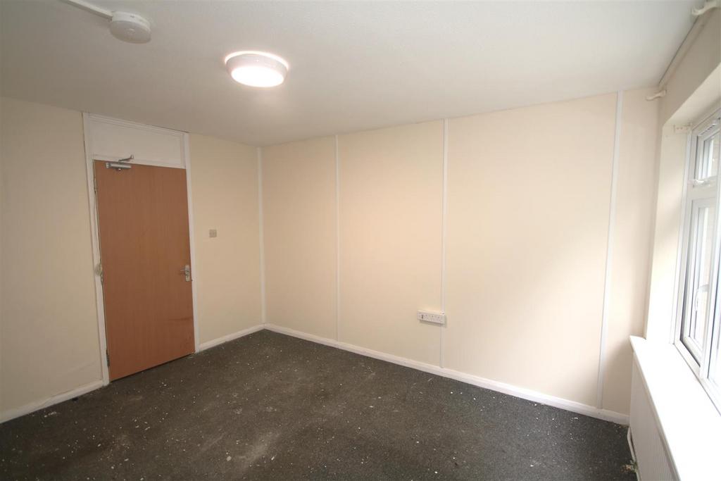 Bedroom 1a.JPG
