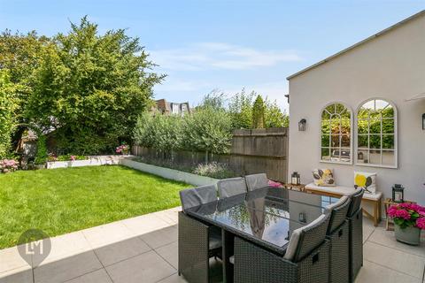 3 bedroom house to rent, Haslemere Avenue, London
