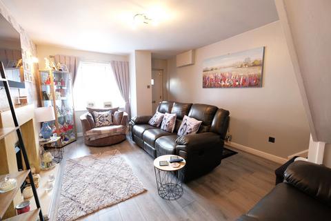 1 Harvest Close, Upper Gornal, Dudley, DY3 2HT