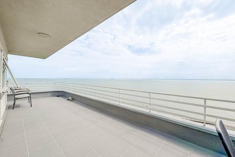2 bedroom flat for sale, Seaforth Road, Westcliff-On-Sea SS0
