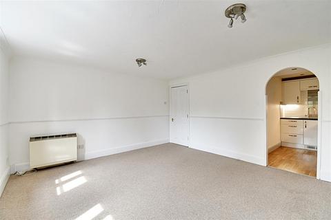 1 bedroom flat for sale, River Meads, Stanstead Abbotts SG12