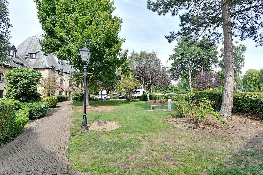 Gardens 3.jpg