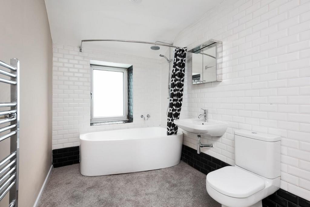 Newbridge Lodge, 45 Kelston Road, Bath, BA1 3 QH-9.