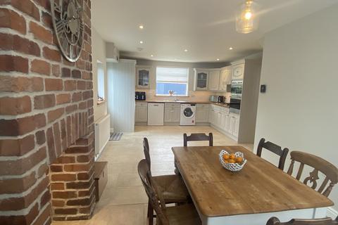 25 College View, Llandovery, SA20 0BD