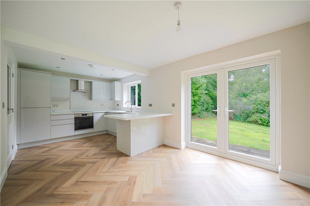 Dining/Kitchen