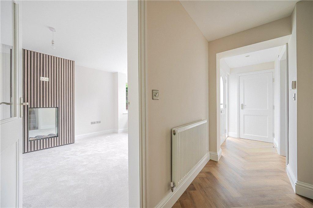 Hallway/Living Rm