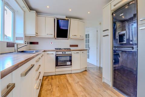 4 bedroom detached house for sale, Guinevere Way, Leicester Forest East, LE3
