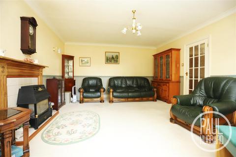 4 bedroom house for sale, Ash Tree Close, Worlingham, Beccles