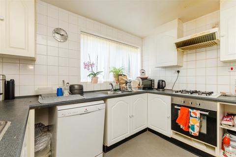 5 bedroom link detached house for sale, Drudgeon Way, Bean, Dartford, Kent