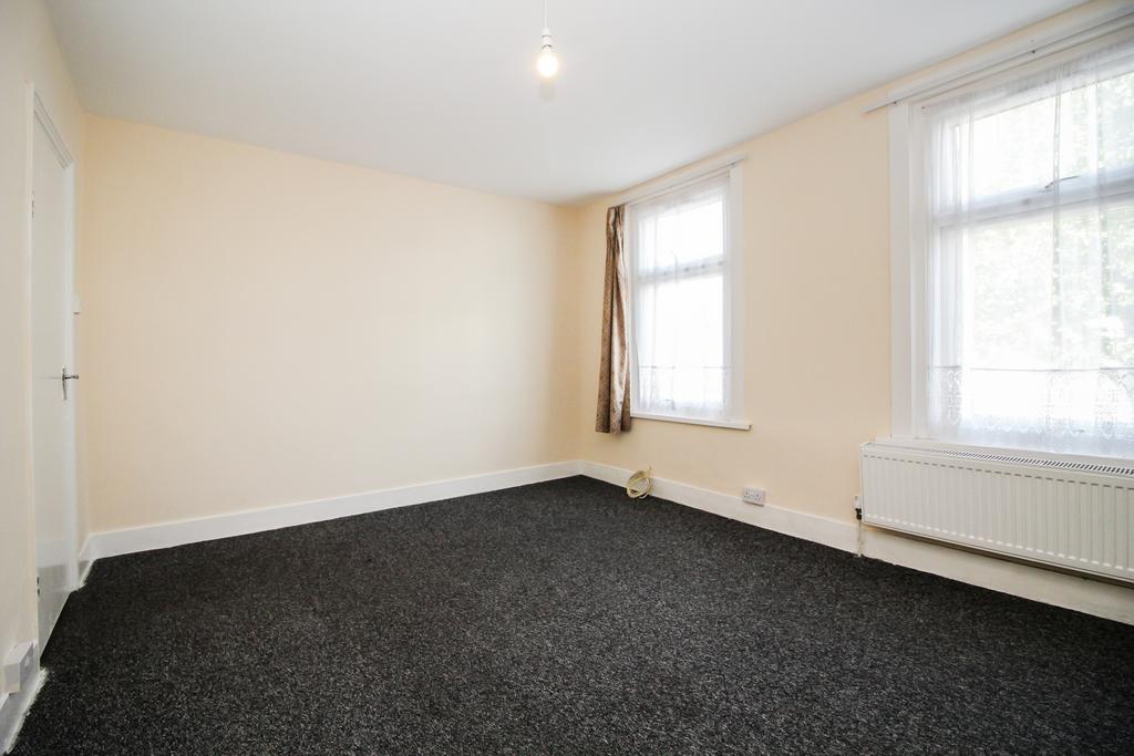 2055655  1634893001-5418-Master Bedroom1