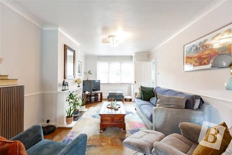 3 bedroom semi-detached house for sale, Lancaster Drive, Hornchurch, RM12