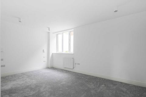 undefined, Elfin Grove, Teddington TW11