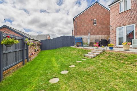 4 bedroom detached house for sale, 100 Tasker Way, Haverfordwest