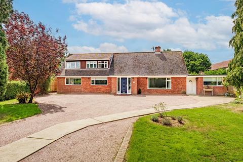 undefined, Fakenham Road, Taverham