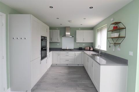 4 bedroom detached house for sale, Ombler Drive, Market Weighton, York