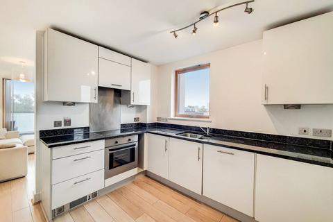 2 bedroom flat to rent, Robsart Street, Brixton, London, SW9