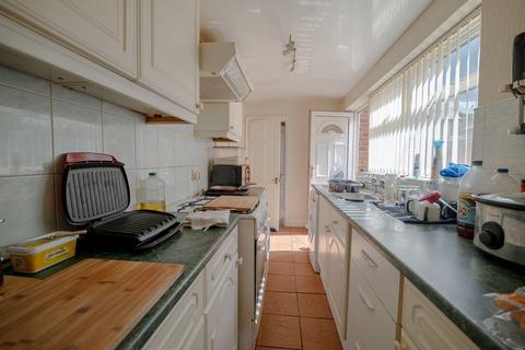 2 bedroom apartment for sale, Canterbury Street, South Shields NE33