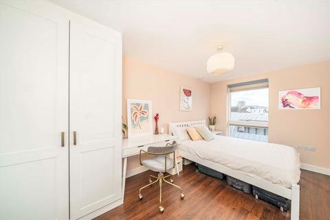 Flat 26, 1 Milles Square, London, SW9 8GA