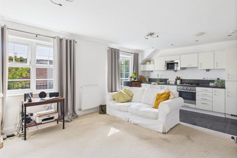 undefined, Walnut Grove, Wooburn Green, High Wycombe, Buckinghamshire, HP10