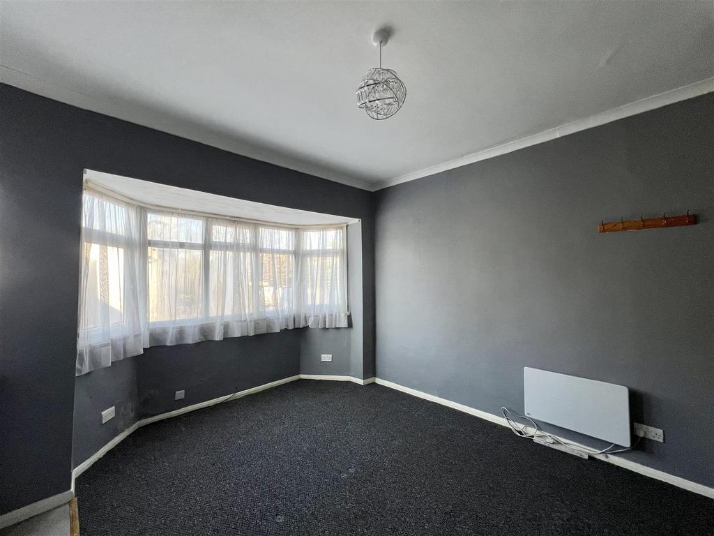 Studio Flat