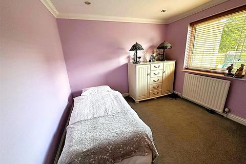 26 Red Cedars Road, Orpington, BR6 0BX