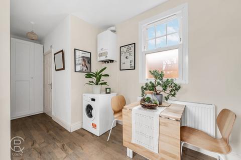 1 bedroom flat for sale, Church Gardens, London, W5