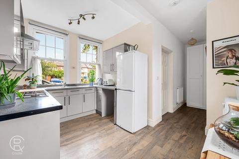 1 bedroom flat for sale, Church Gardens, London, W5