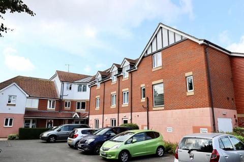 2 bedroom flat for sale, Wealdhurst Park, Broadstairs CT10