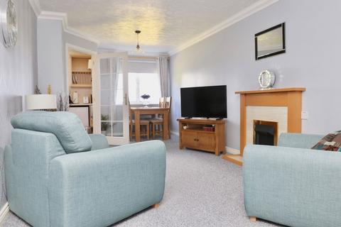 2 bedroom flat for sale, Wealdhurst Park, Broadstairs CT10