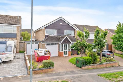 4 bedroom detached house for sale, Templar Road, Kettering NN15