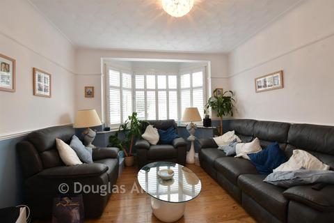 3 bedroom end of terrace house for sale, Chadwell Heath Lane, Romford, Essex