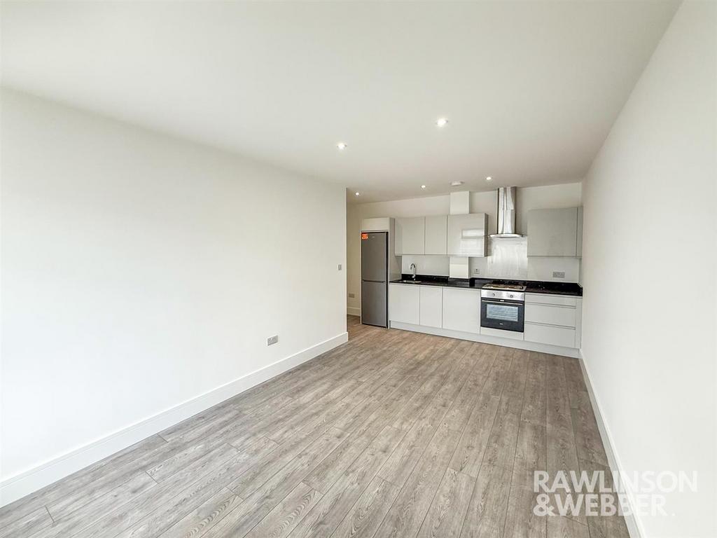 Whats App Image 2025-06-23 at 15.54.17 (2).jpg