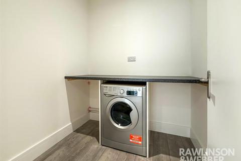 1 bedroom apartment to rent, 1 Molesey Road, West Molesey KT8