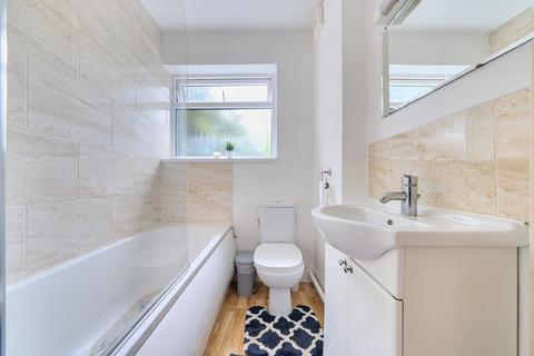 2 bedroom maisonette for sale, Park Road, Kingston Upon Thames, KT2