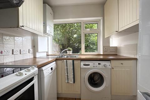 2 bedroom maisonette for sale, Park Road, Kingston Upon Thames, KT2