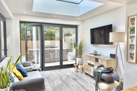 4 bedroom detached house for sale, Wellow Drive, Frome