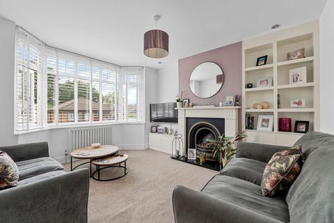 8 Sunny Rise, Chaldon, Caterham, CR3 5PR