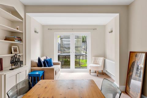 8 Sunny Rise, Chaldon, Caterham, CR3 5PR