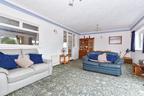 2 bedroom detached bungalow for sale, Tonbridge Road, Wateringbury, Kent