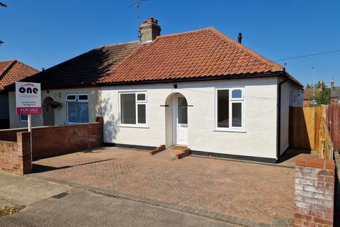 3 bedroom bungalow for sale, Dell Road East, Lowestoft, NR33
