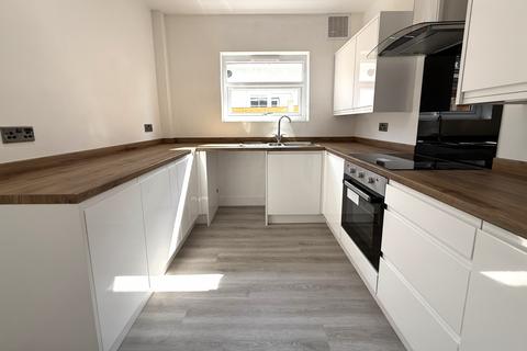 3 bedroom bungalow for sale, Dell Road East, Lowestoft, NR33