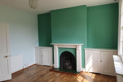 3 bedroom terraced house to rent, Central Newbury