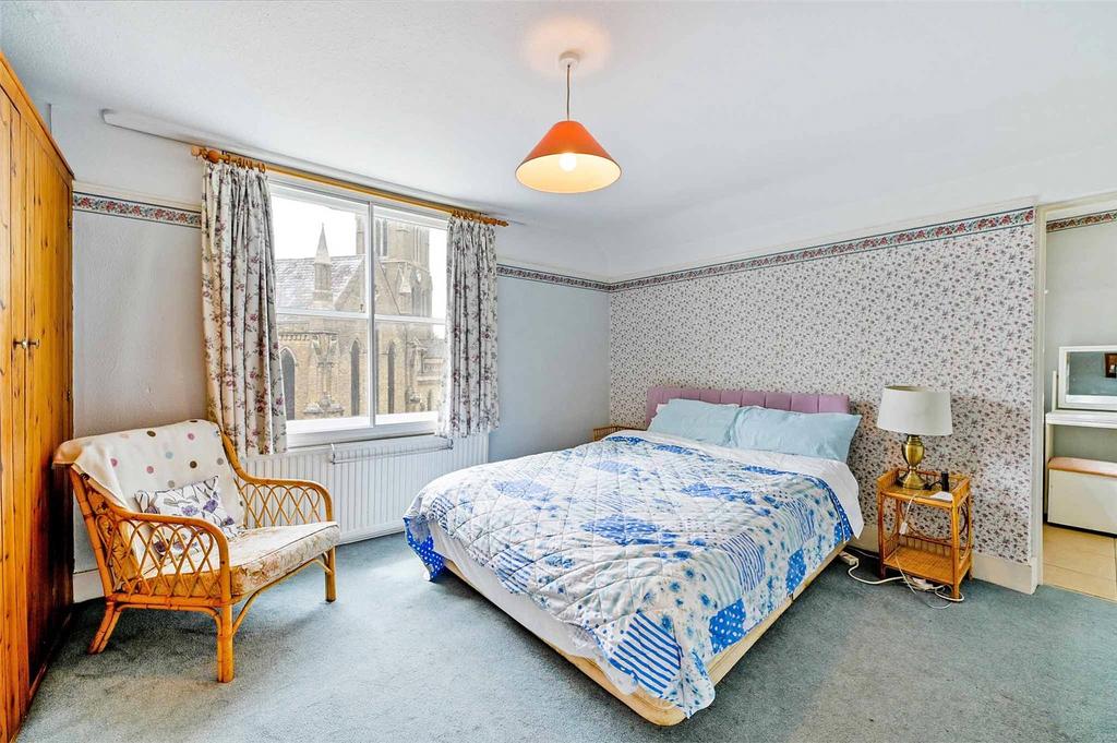 Principal Bedroom