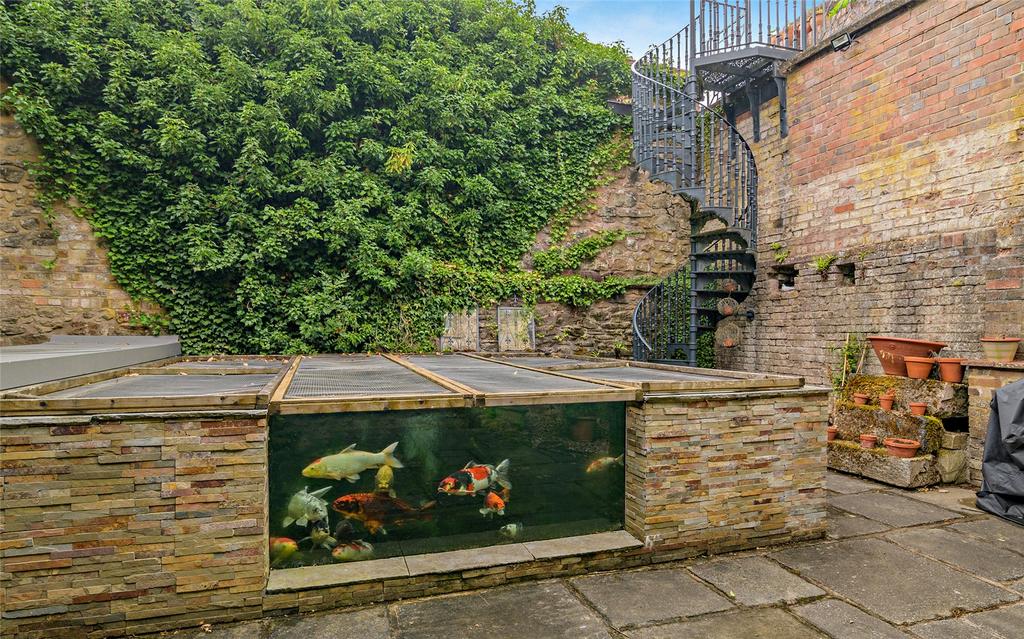 Courtayrd Fish Pond