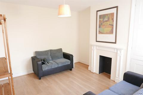 3 bedroom terraced house to rent, George Street, Reading, RG1